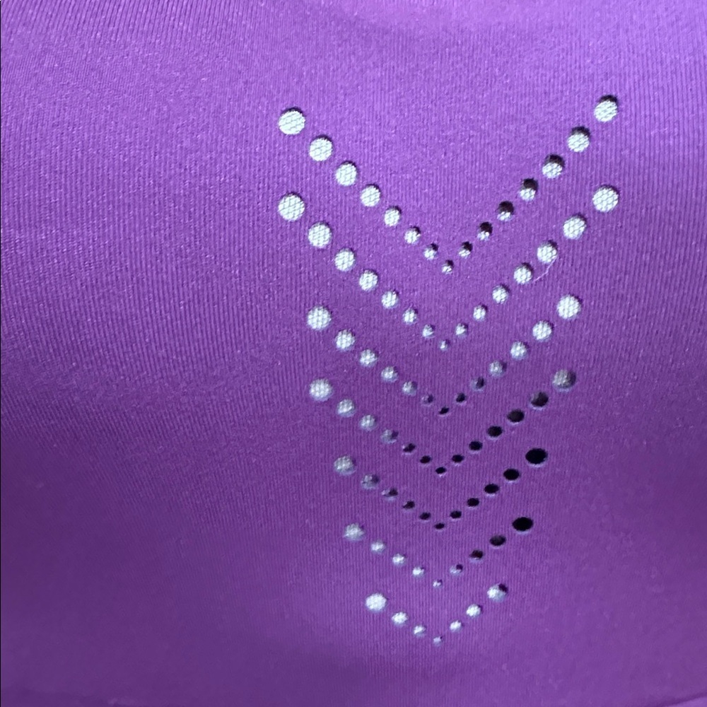 Victoria's Secret Sport Plum Top - Picture 6 of 7